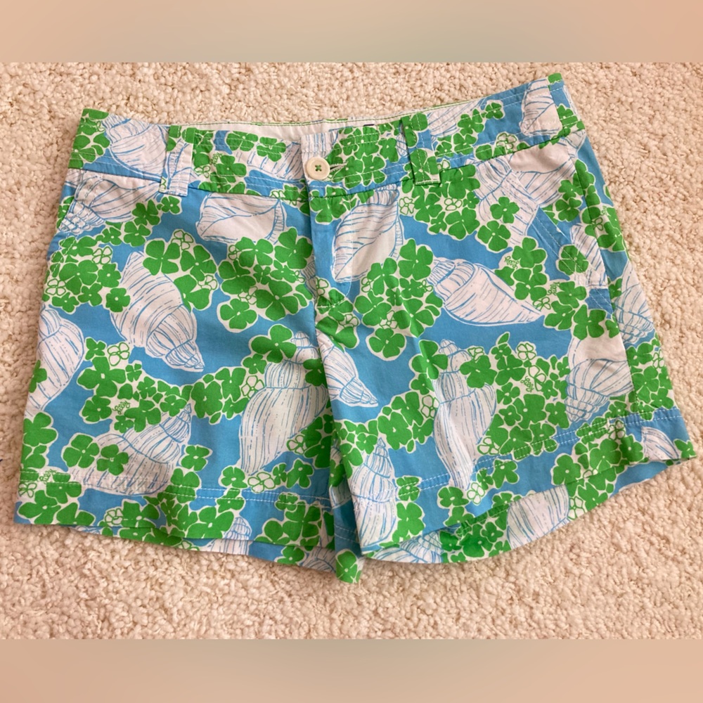 Lilly Pulitzer Seashell Clover Print shorts Sz 6